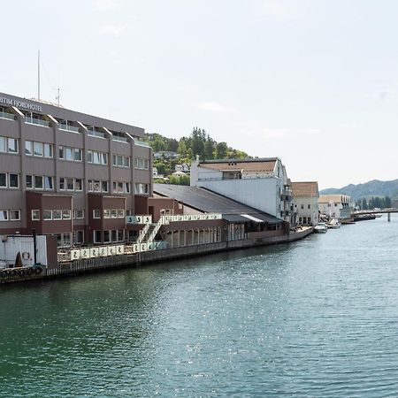 Maritim Fjordhotel Flekkefjord Zewnętrze zdjęcie